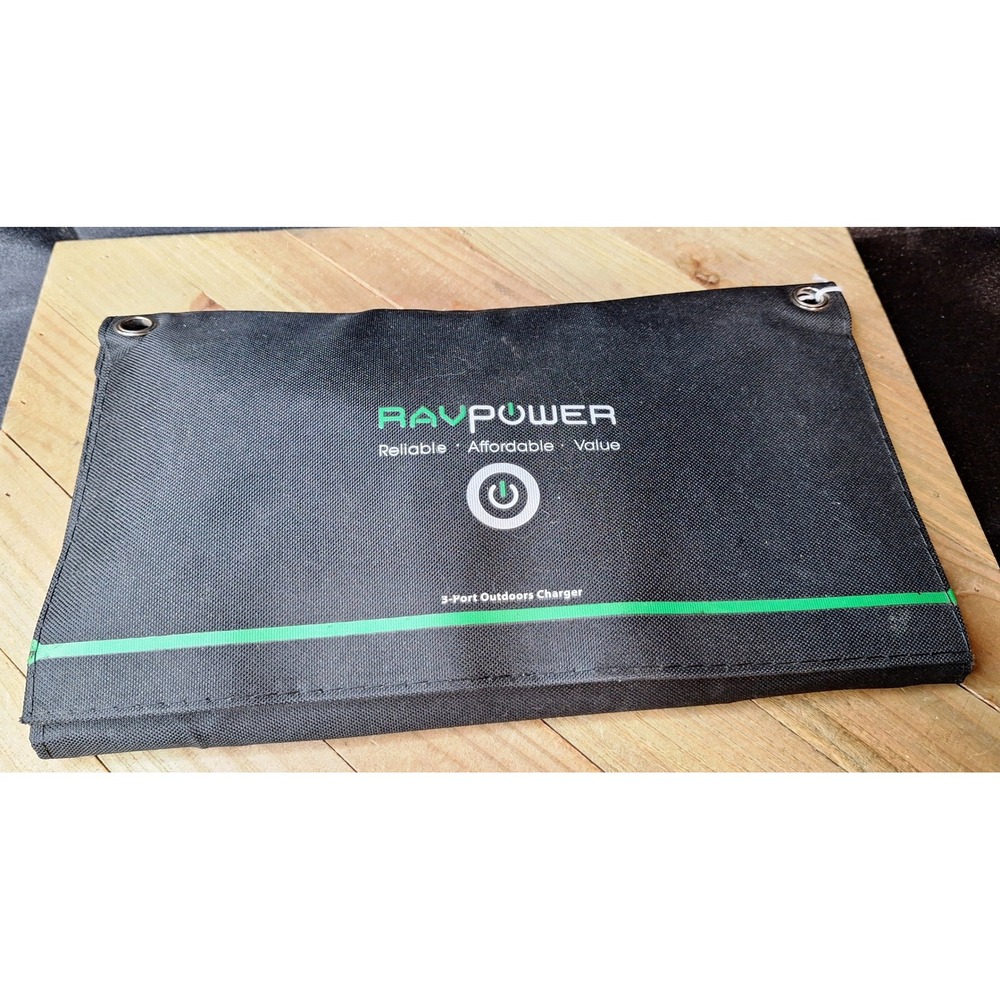 RAVPower 24W 3-Port Solar Outdoors Charger Foldable USB Panel RP-PC005 Black